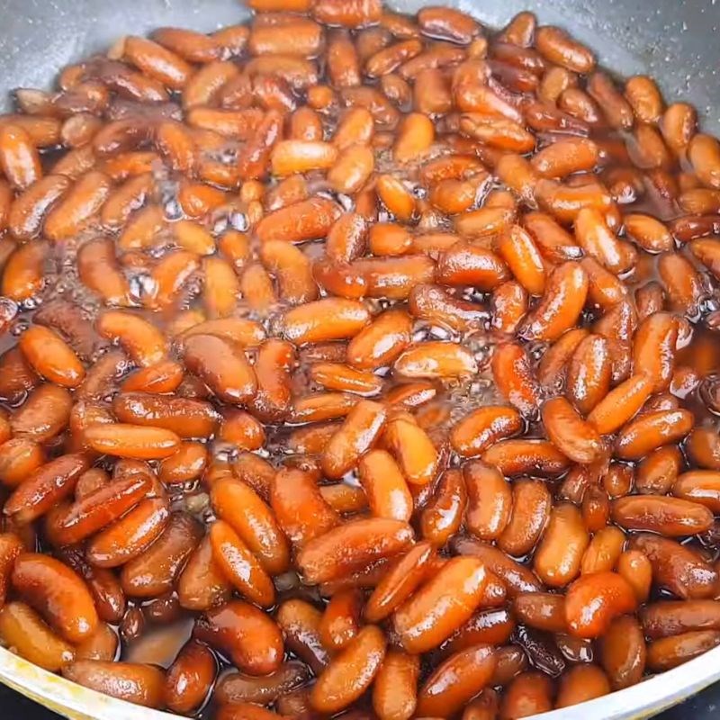 Bước 2 Ngấm đường cho đỗ Chè thập cẩm miền Bắc