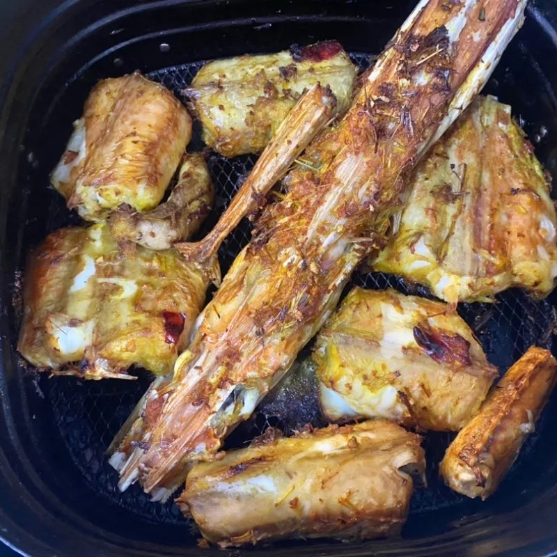 Bước 3 Nướng cá chìa vôi bằng nồi chiên không dầu Cá chìa vôi nướng muối ớt