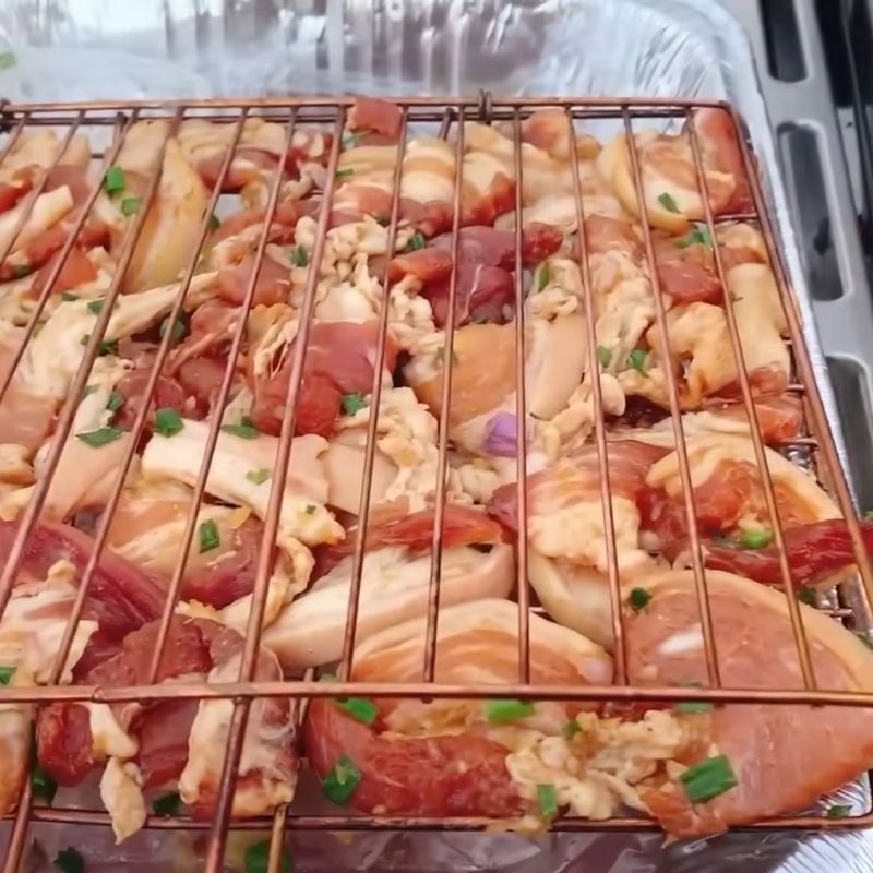 Bước 3 Nướng chả thơm lừng, vàng óng Ướp thịt nướng miền bắc