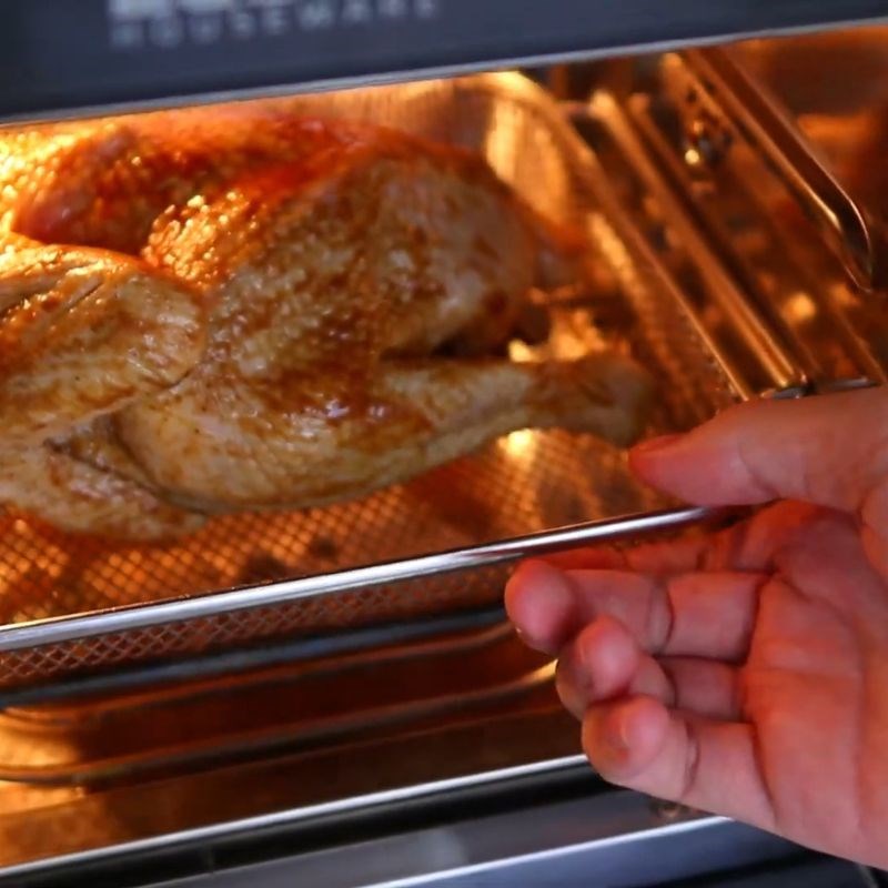 Bước 4 Nướng gà bằng nồi chiên không dầu Gà nướng mật ong nồi chiên không dầu