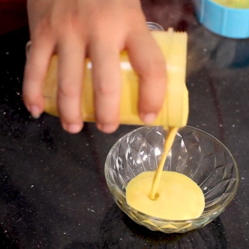 Bước 4 Pha chế sốt trứng muối béo ngậy Tôm chiên trứng muối