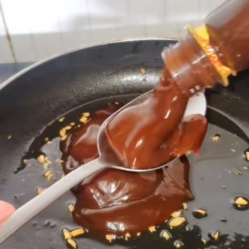 Bước 2 Pha chế tương đen sánh mịn Tương đen chấm bò viên