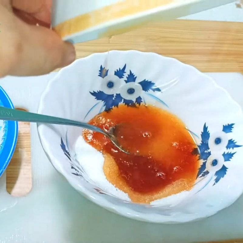 Bước 3 Pha nước mắm rim đậm đà Tép khô rim mặn ngọt