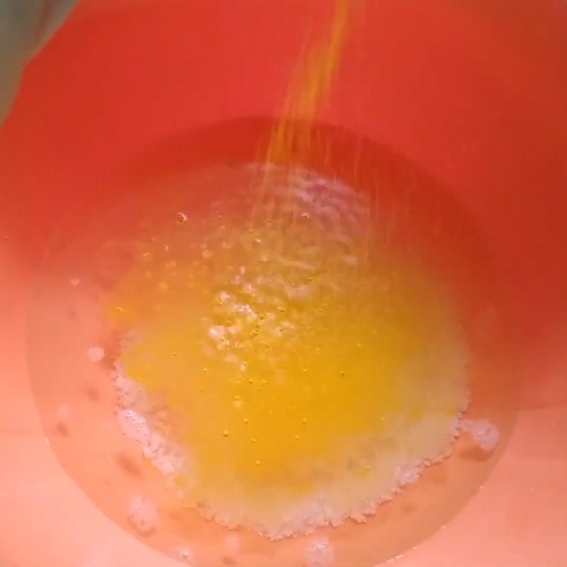 Bước 2 Pha nước muối và ướp muối cá tra qua đêm Khô cá tra