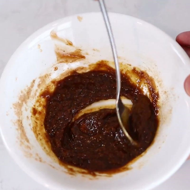 Bước 2 Pha sốt ướp gà nướng nồi chiên không dầu Gà nướng mật ong nồi chiên không dầu