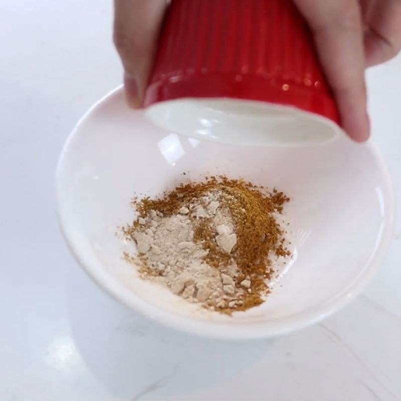 Bước 2 Pha sốt ướp gà nướng nồi chiên không dầu Gà nướng mật ong nồi chiên không dầu