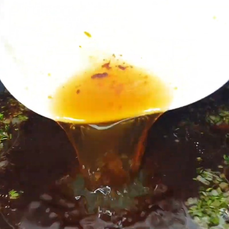 Bước 3 Pha và nấu nước sốt đậm đà Miến hấp thập cẩm