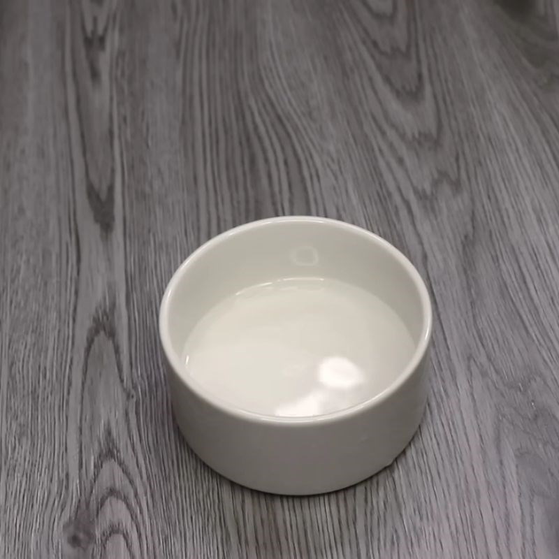 Bước 4 Pha và xào sốt mì xào giòn Cách làm mì xào giòn người Hoa