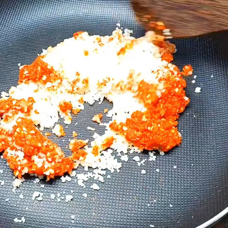 Bước 5 Rang muối ớt Muối chấm hoa quả