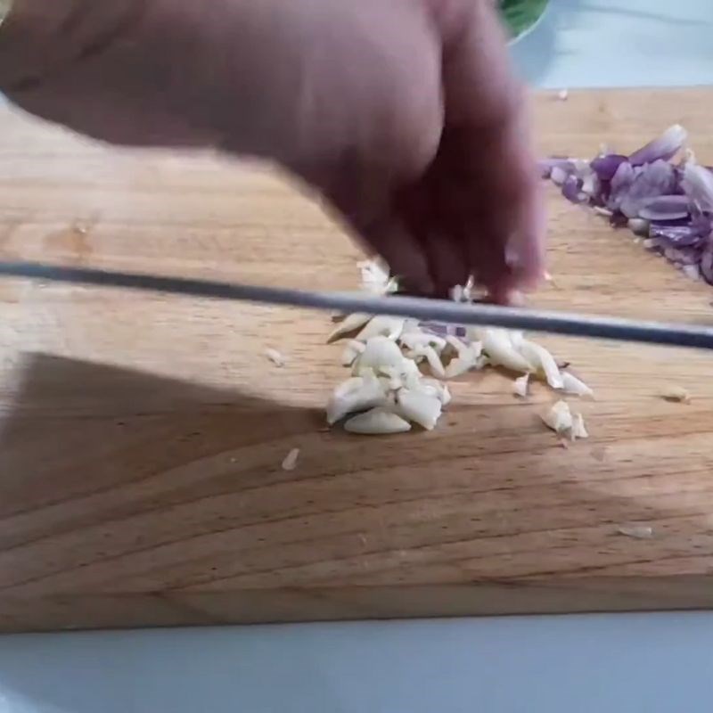 Bước 1 Sơ chế cá mú và chuẩn bị nguyên liệu Cá mú hấp cuốn bánh tráng