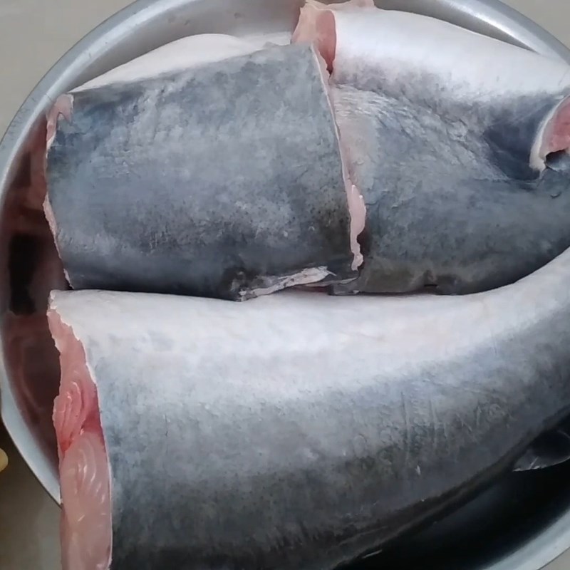 Bước 1 Sơ chế cá tra tươi Khô cá tra