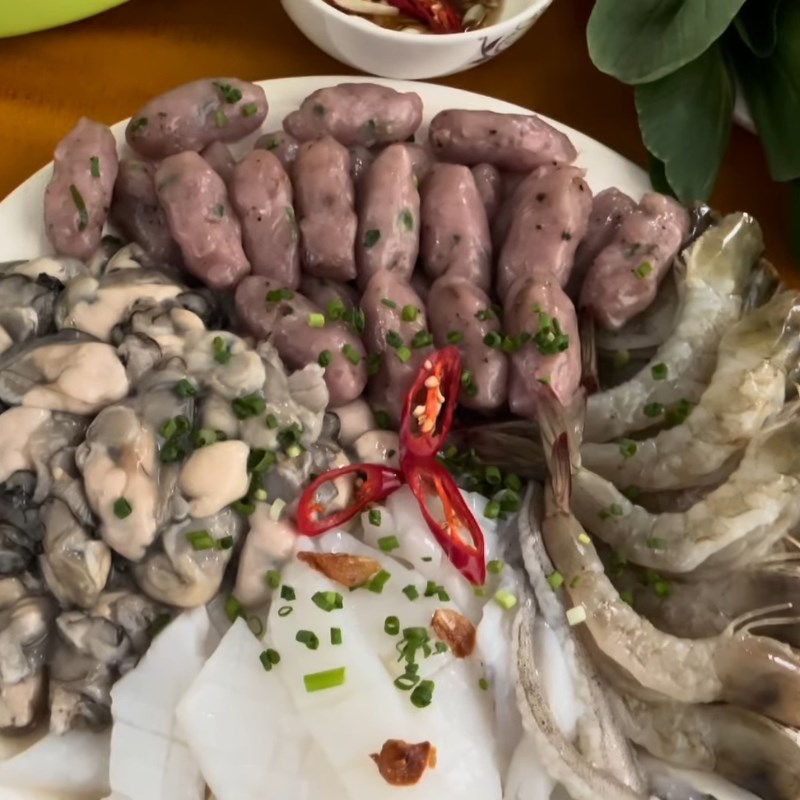 Bước 1 Sơ chế các nguyên liệu Lẩu nấm hải sản