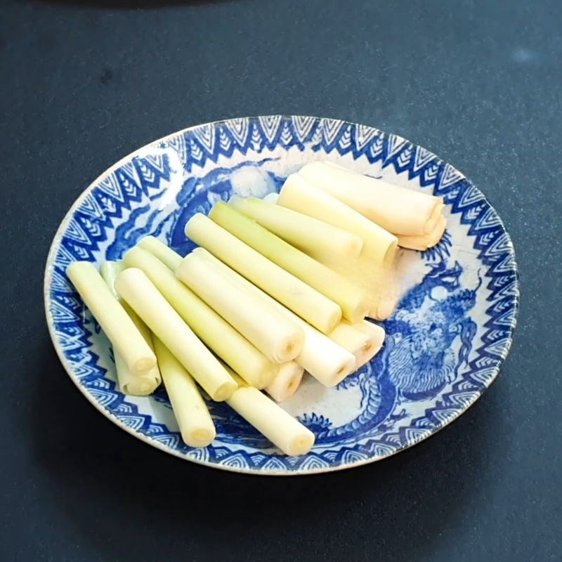 Bước 3 Sơ chế các nguyên liệu khác Nhím xào lăn