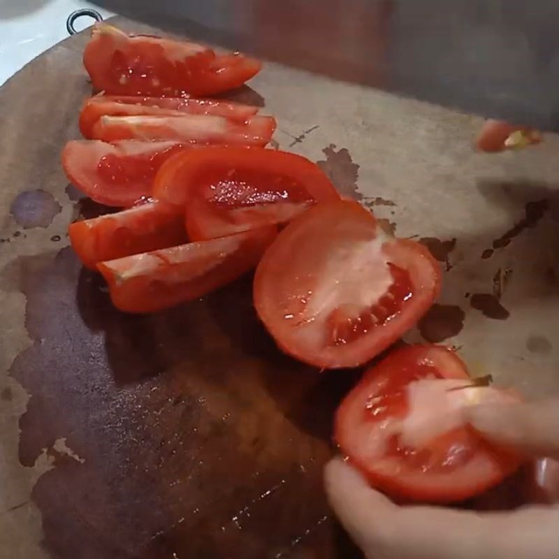 Bước 3 Sơ chế các nguyên liệu khác Canh sườn chua với dứa