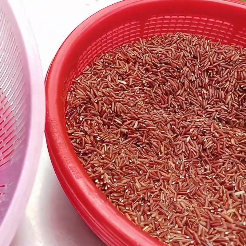 Bước 1 Sơ chế nguyên liệu Trà đậu đen xanh lòng