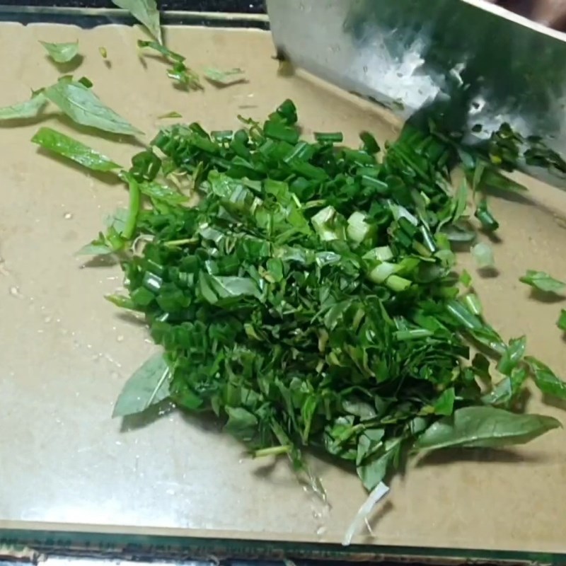 Bước 1 Sơ chế nguyên liệu Tiết lợn luộc