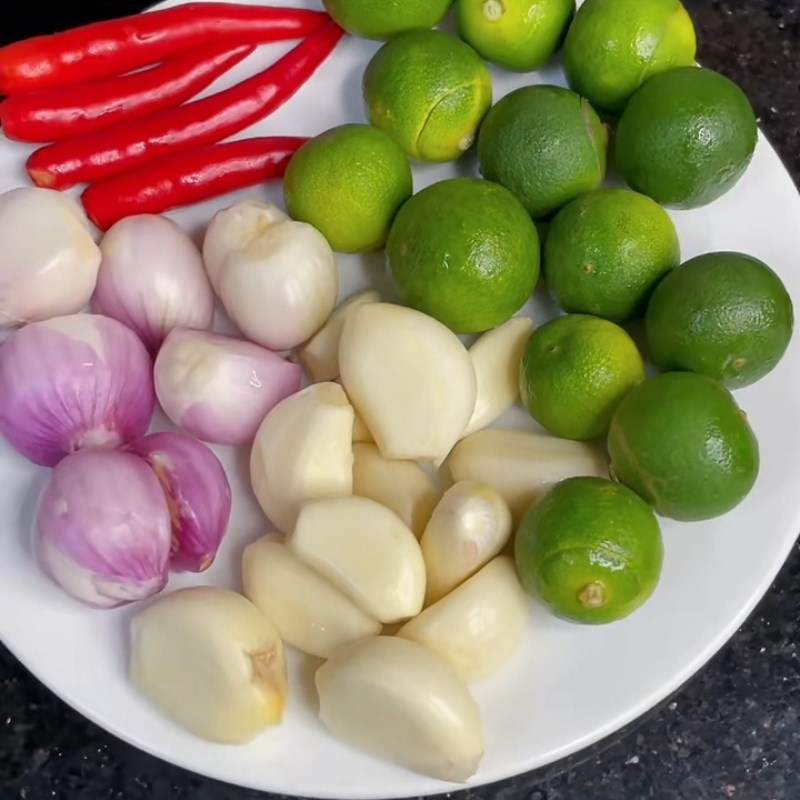 Bước 1 Sơ chế nguyên liệu Nước chấm vịt nướng