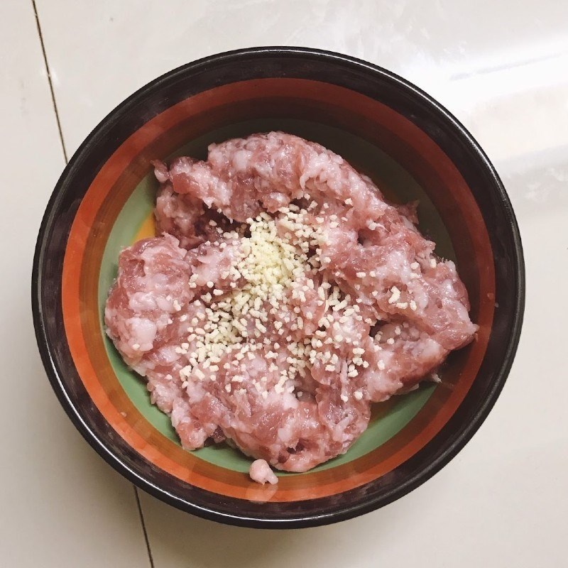 Bước 1 Sơ chế nguyên liệu chuẩn bị nấu cháo bí đỏ thịt bằm Cháo bí đỏ thịt bằm