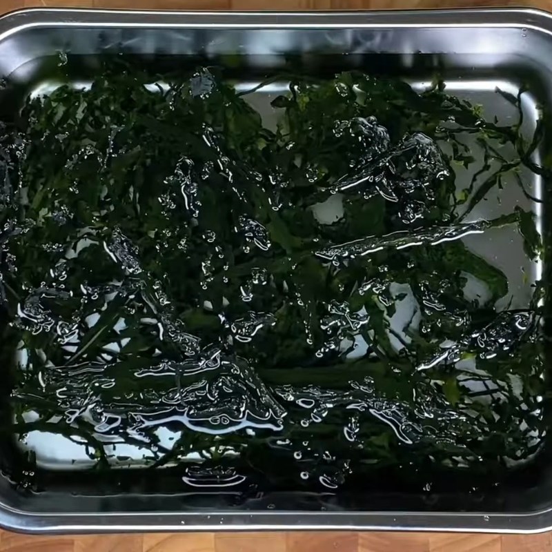 Bước 1 Sơ chế nguyên liệu cơ bản Cháo rong biển với thịt bò băm