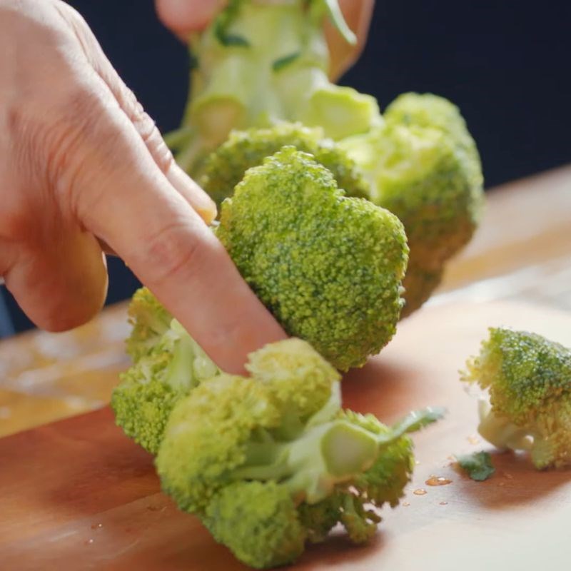 Bước 2 Sơ chế rau củ đa dạng Bò nướng tảng