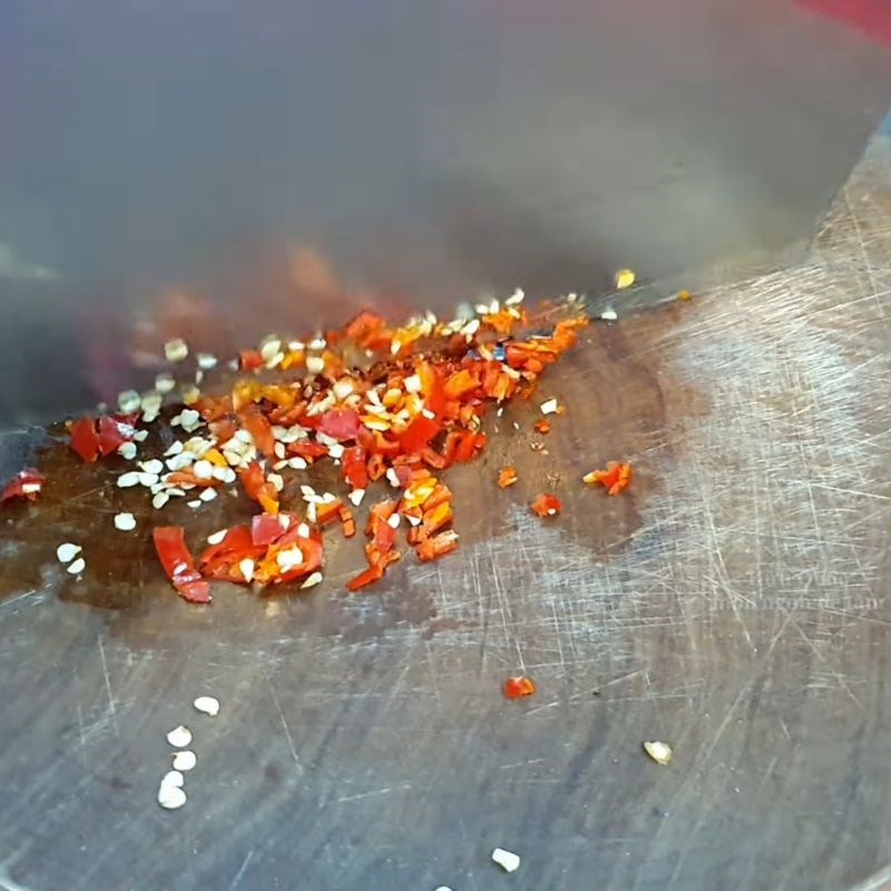 Bước 1 Sơ chế sò huyết và nguyên liệu Sò huyết rang muối ớt