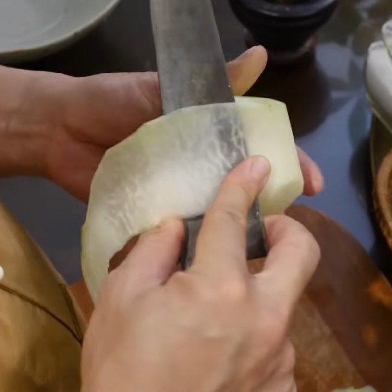 Bước 1 Sơ chế su hào và cà rốt Nộm su hào miền Bắc