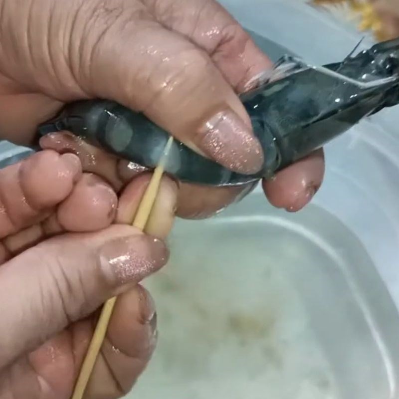 Bước 1 Sơ chế tôm tươi Tôm chiên sả