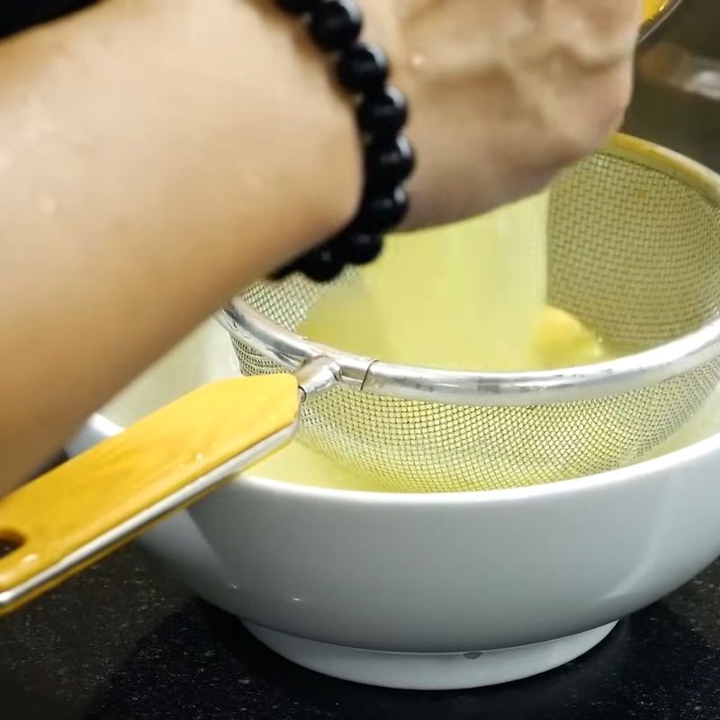 Bước 4 Sơ chế và ninh quả dọc lấy nước chua Quả dọc nấu canh chua