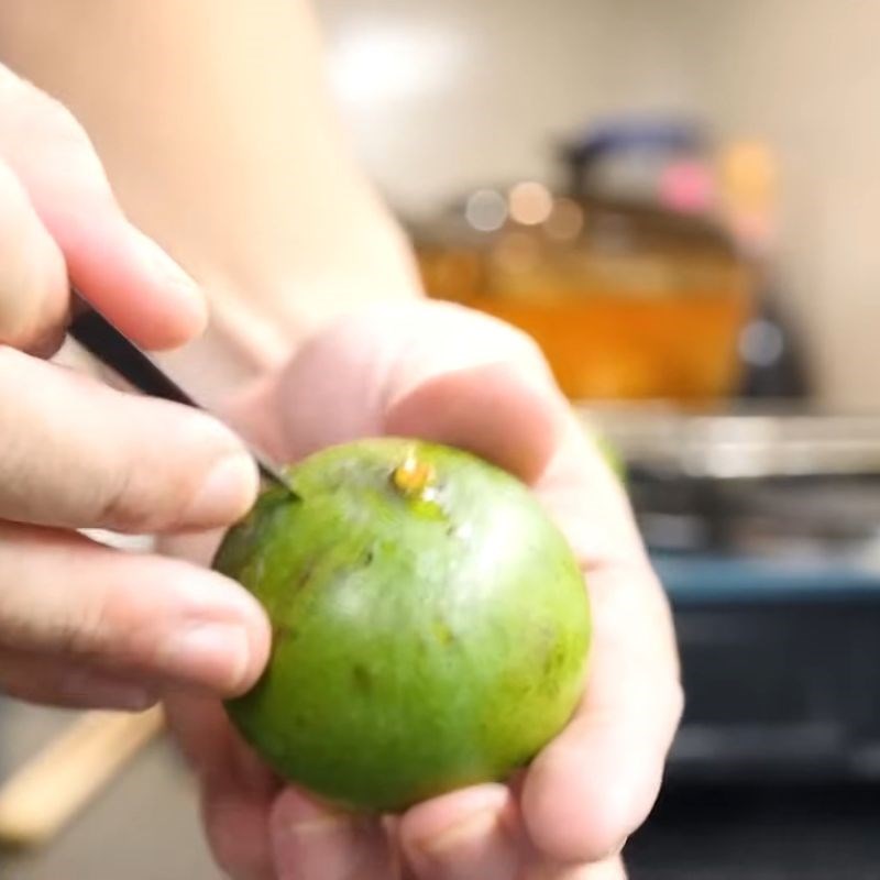 Bước 4 Sơ chế và ninh quả dọc lấy nước chua Quả dọc nấu canh chua