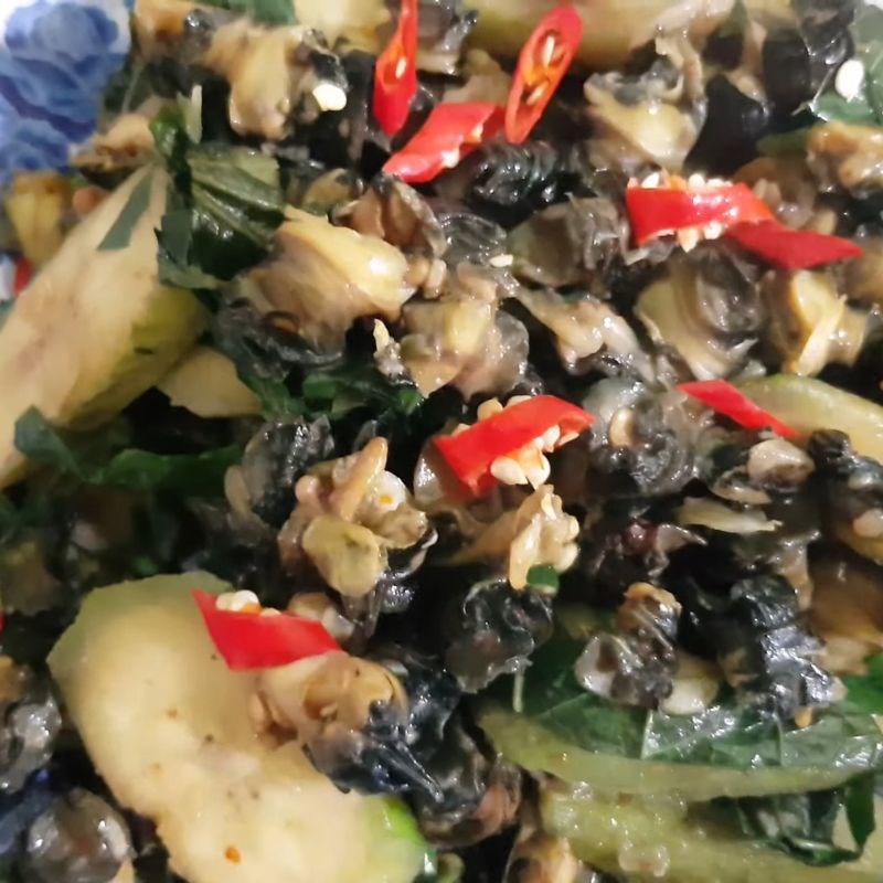 Bước 4 Thành phẩm Ốc bươu xào chuối