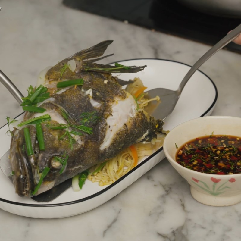 Bước 5 Thành phẩm Cá song hấp xì dầu