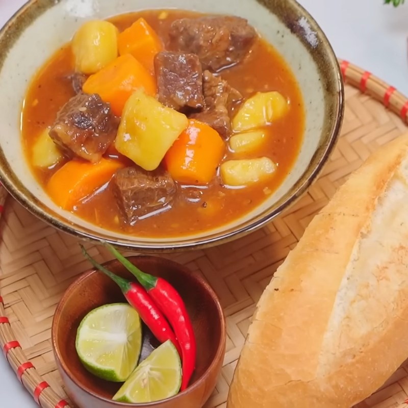 Bước 4 Thành phẩm Bò sốt vang bằng gói gia vị