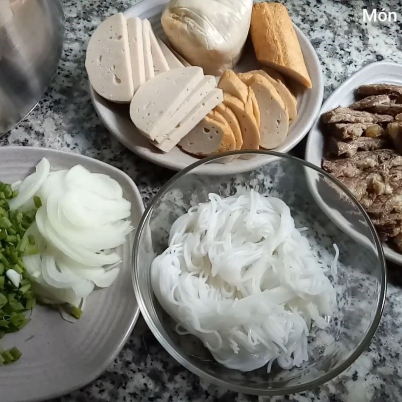 Bước 5 Thành phẩm Nấu bún bò bằng gói gia vị