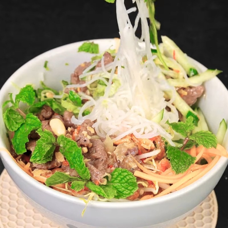 Bước 6 Thành phẩm Bún bò xào