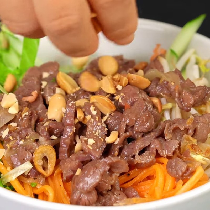 Bước 6 Thành phẩm Bún bò xào