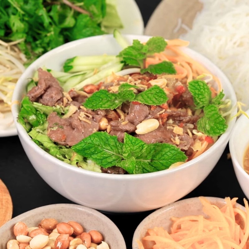 Bước 6 Thành phẩm Bún bò xào