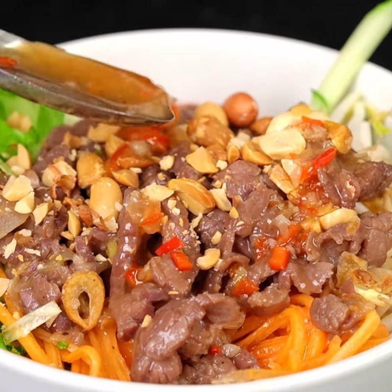 Bước 6 Thành phẩm Bún bò xào