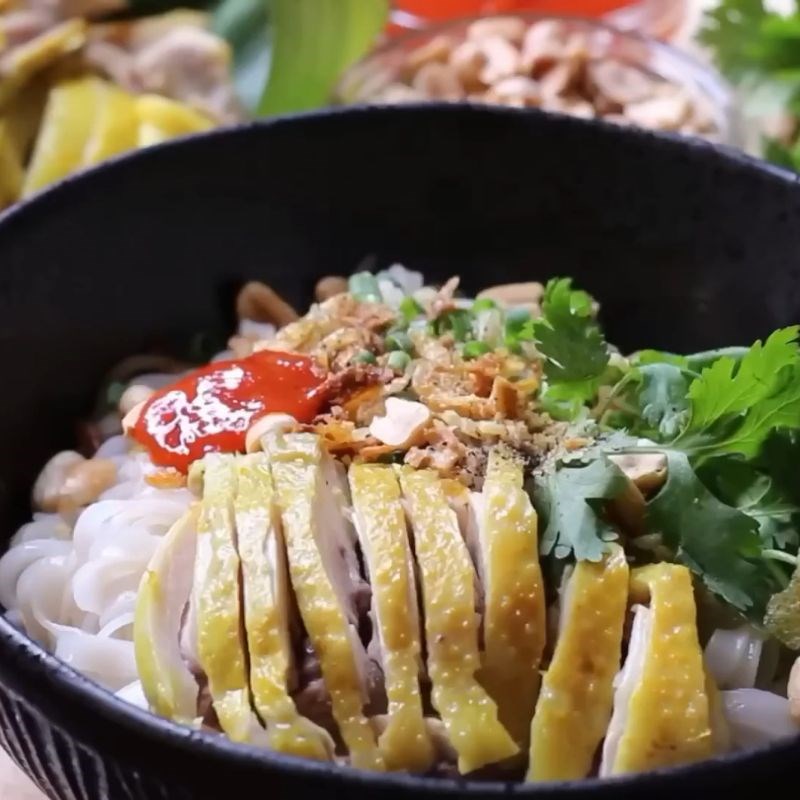 Bước 6 Thành phẩm Phở gà trộn xì dầu