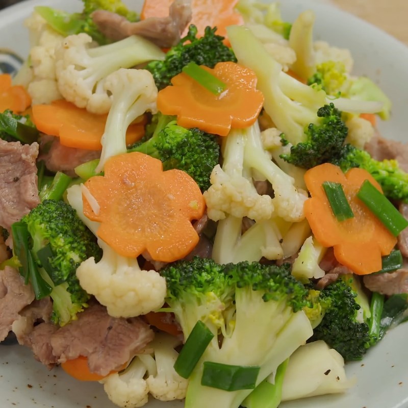 Bước 6 Thành phẩm Súp lơ xào thịt