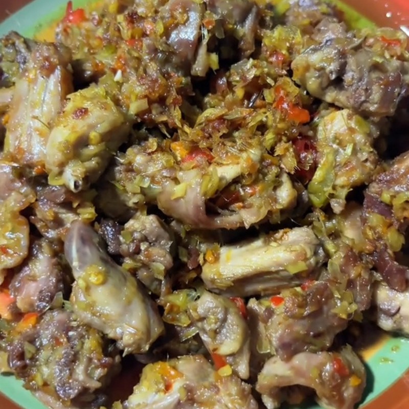 Bước 3 Thành phẩm Chuột xào sả ớt