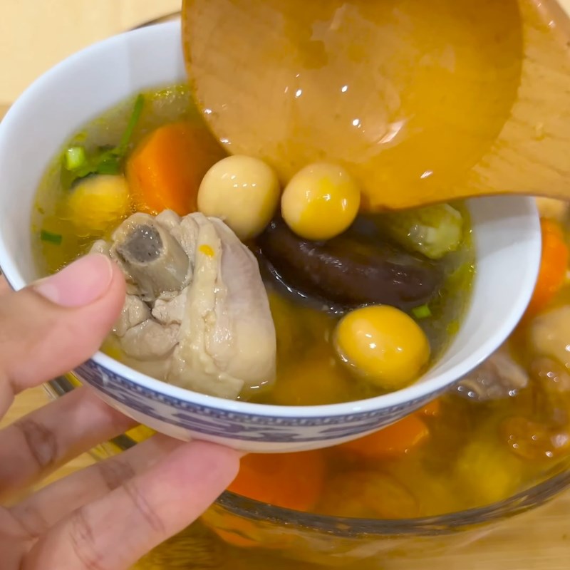 Bước 5 Thành phẩm Gà nấu nấm đông cô bắp non