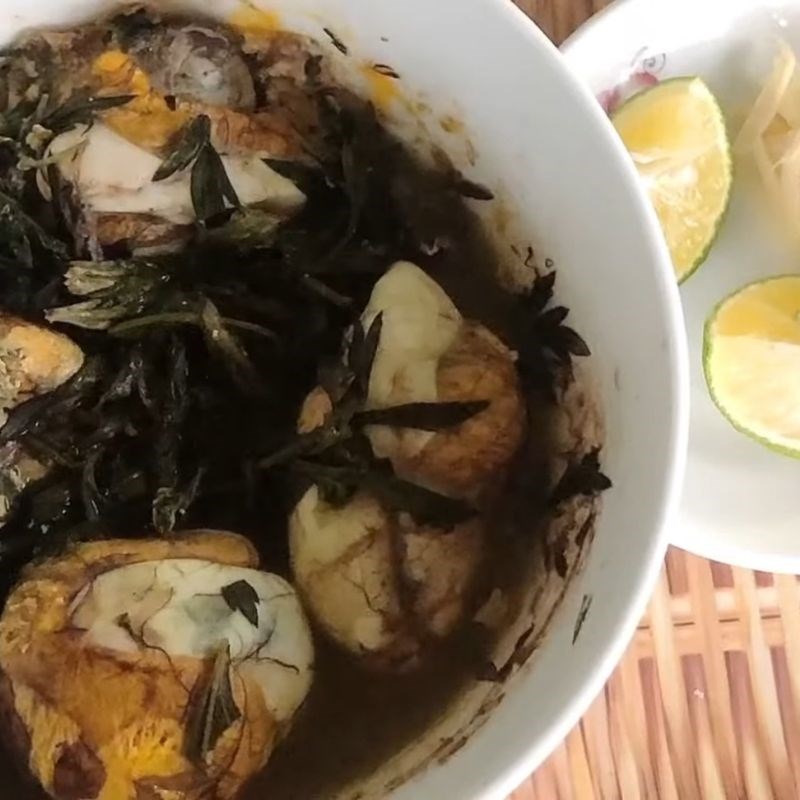 Bước 3 Thành phẩm Trứng vịt lộn ngải cứu hấp cách thủy