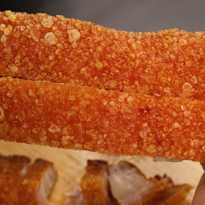 Bước 5 Thành phẩm Heo quay chiên giòn