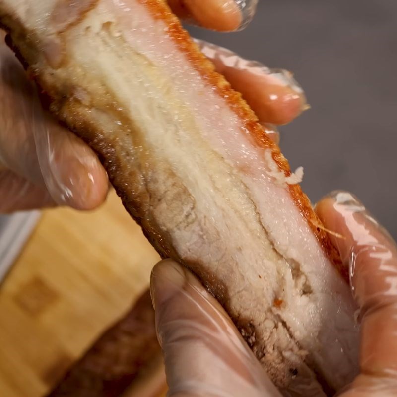 Bước 5 Thành phẩm Heo quay chiên giòn