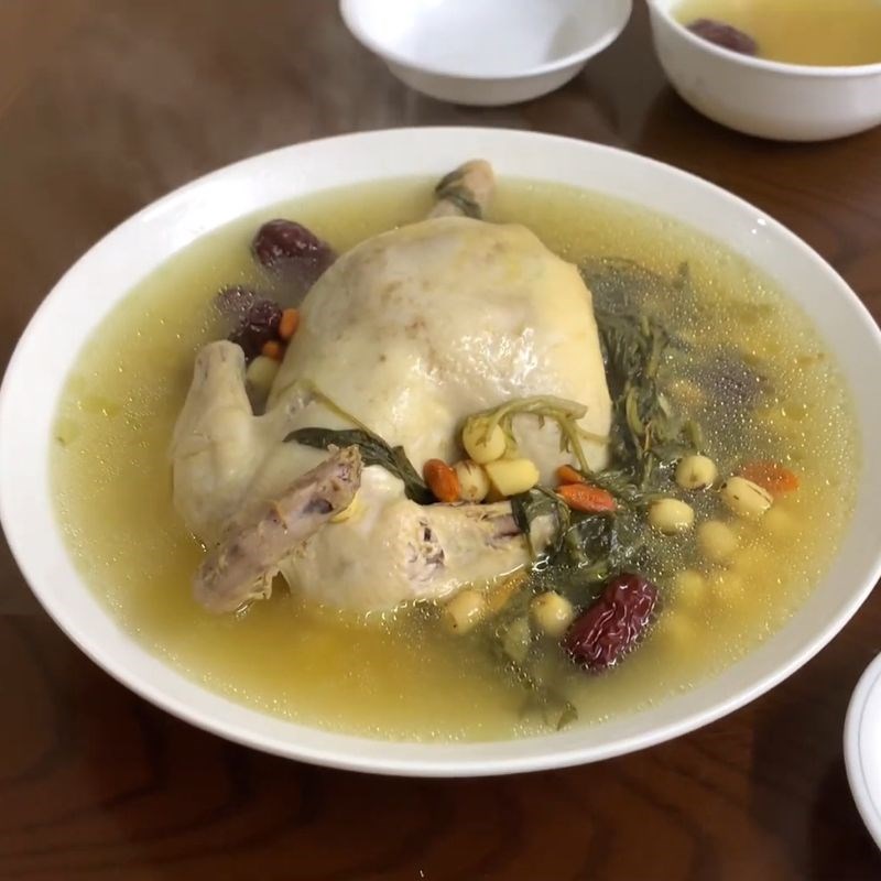 Bước 6 Thành phẩm Gà hầm ngải cứu hạt sen