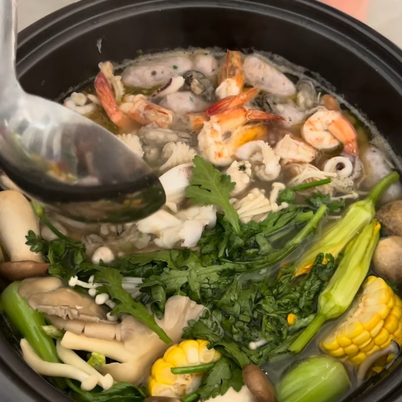 Bước 4 Thưởng thức Lẩu nấm hải sản