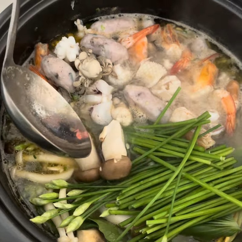 Bước 4 Thưởng thức Lẩu nấm hải sản