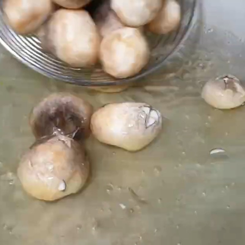 Bước 2 Trần sơ rau củ và nấm Miến hấp thập cẩm