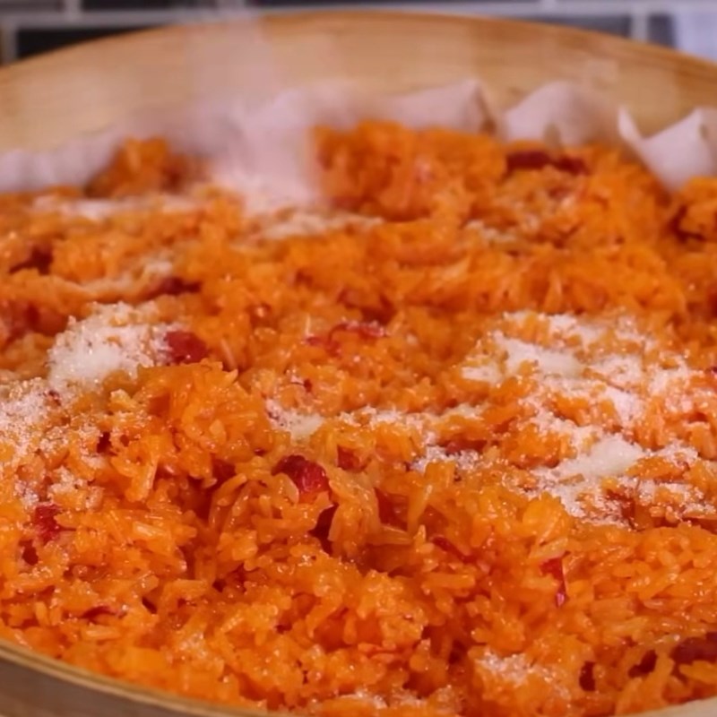 Bước 5 Trộn đường và hấp xôi lần 2 Xôi gấc nước cốt dừa