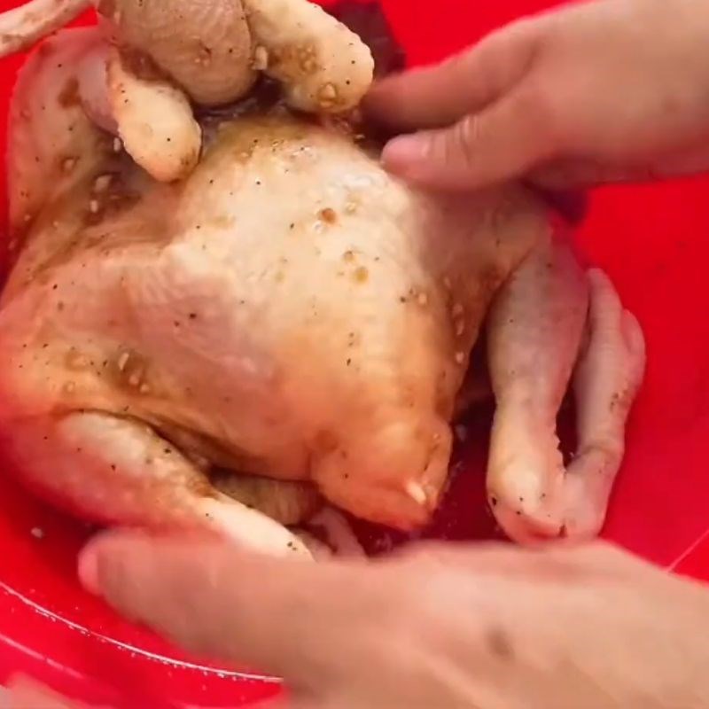 Bước 2 Ướp gà nướng nguyên con Ướp gà nướng truyền thống